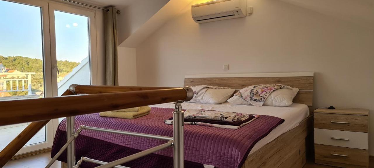 Luxury Apartments Oasis Лумбарда Экстерьер фото